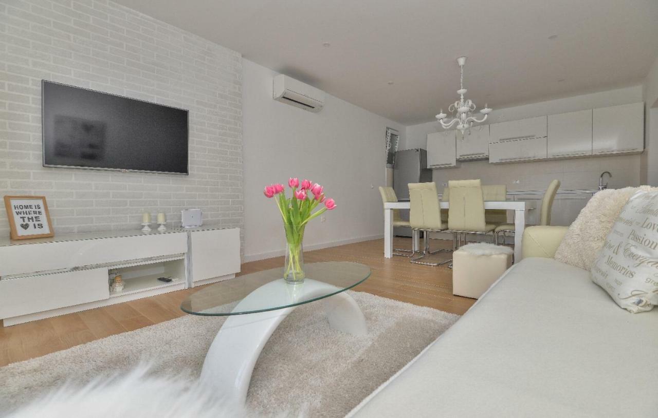 Villa Jelena Makarska Bagian luar foto
